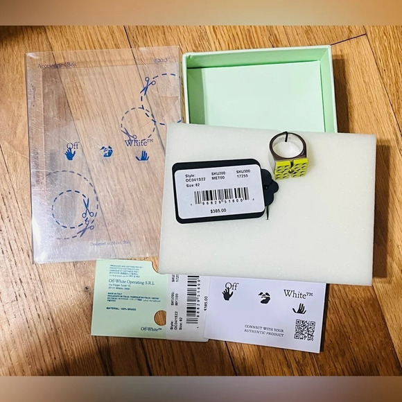 OFF-WHITE Arrow Play Ring In Silver Green - Picture 9 of 11